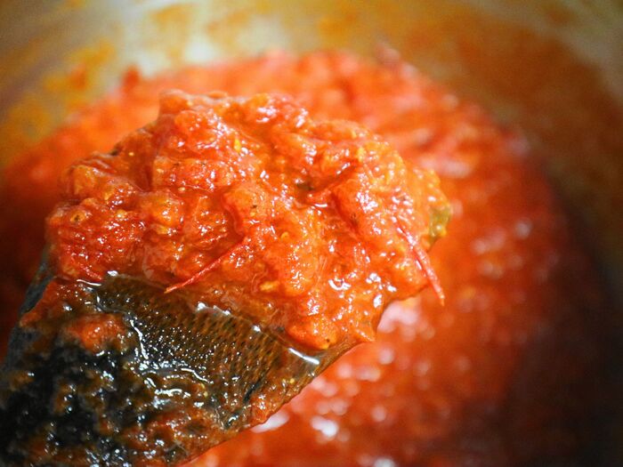 贅沢な濃厚トマトソースの作り方