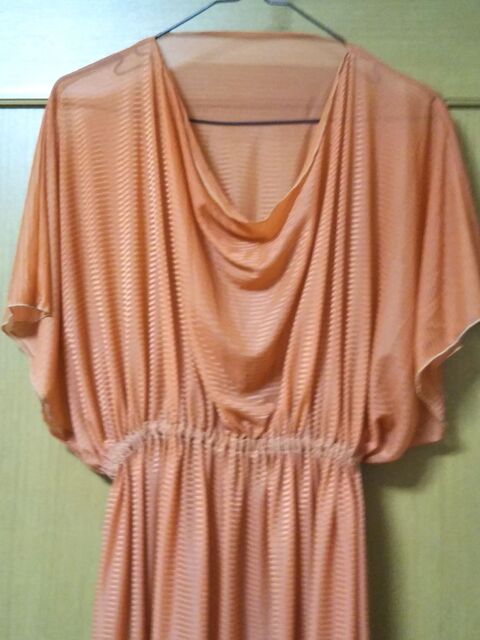 長方形の生地2枚を直線縫いして エレガントワンピースを作る 暮らしニスタ