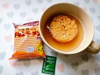 ダイソーで思わず買っちゃう チキンラーメンミニ3個パック 暮らしニスタ