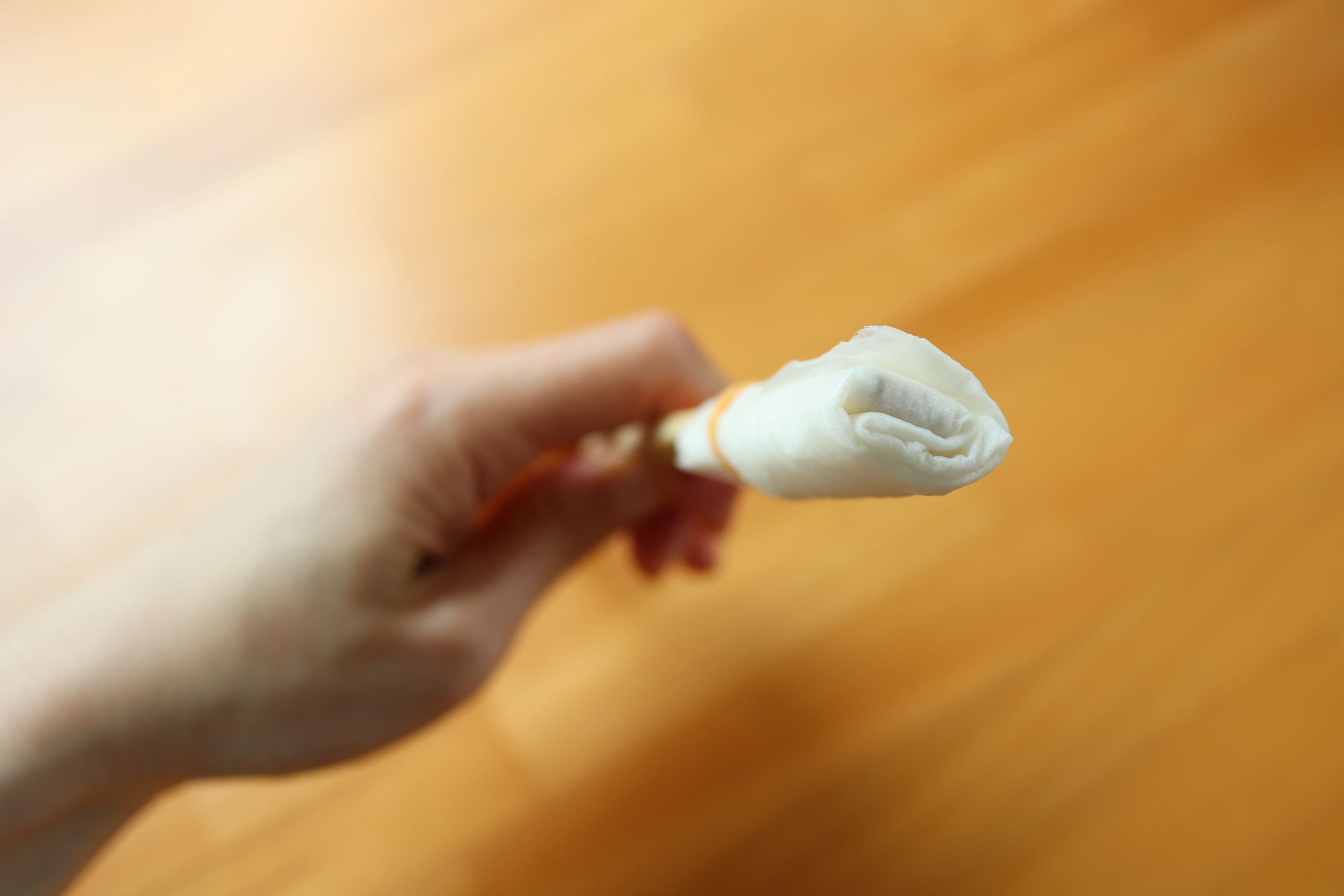 すき間汚れがサッとキレイに 割り箸で作る簡単お掃除グッズ 暮らしニスタ