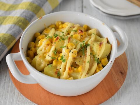 旬の旨味がギュッ 子どもウケ抜群 とうもろこしとじゃがいものマヨ焼き 暮らしニスタ