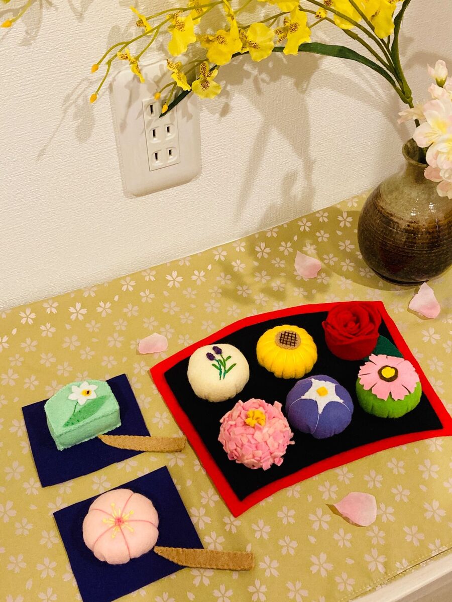 ハンドメイド フェルト和菓子で季節を感じる 玄関を華やかに 暮らしニスタ ハンドメイド フェルト和菓子で季節を感じる 玄関を華やかに 暮らしニスタ