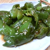大量消費に☆　これウマ♪　ピーマンの生姜焼き