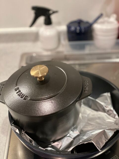 パリパリチキンを作るコツは ガツンと押さえる 暮らしニスタ