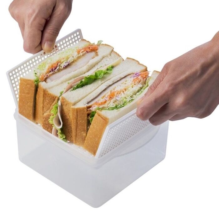 具だくさんなビジュアル系サンドイッチも、すっぽり入ってサッと取り出せる！