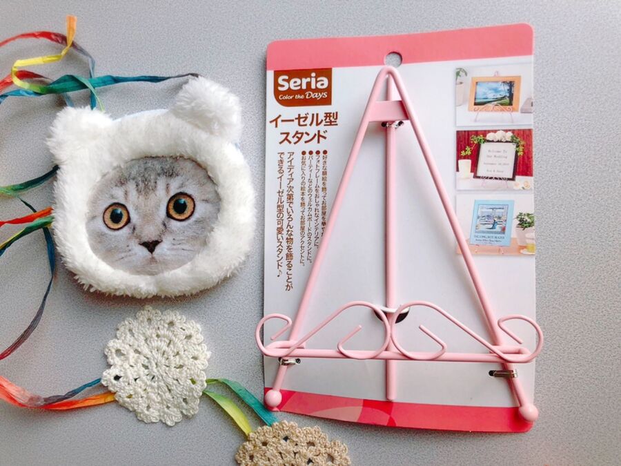 セリア 可愛いピンクのイーゼル型スタンドに飾りました 暮らしニスタ セリア 可愛いピンクのイーゼル型スタンドに飾りました 暮らしニスタ
