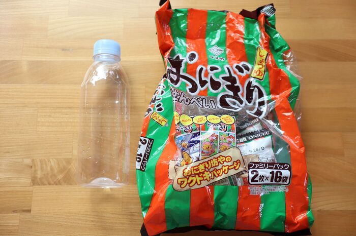 一度あけた袋をペットボトルで密封 驚きの方法とは 暮らしニスタ こんにちは 暮らしニスタ 家事コツ研究室 dメニューニュース Nttドコモ 一度あけた袋をペットボトルで密封 驚きの方法とは 暮らしニスタ こんにちは 暮らしニスタ 家事コツ研究室 dメニューニュース Nttドコモ
