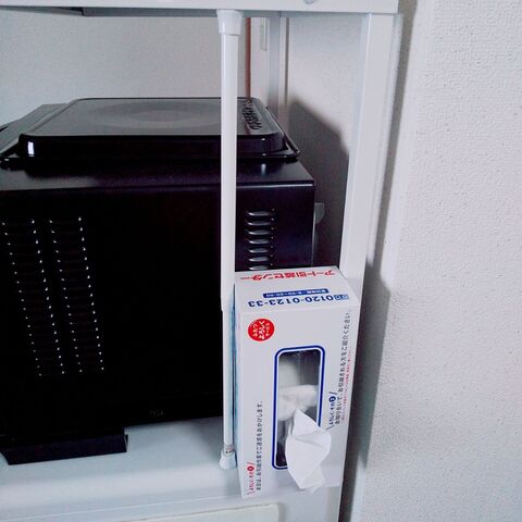 突っ張り棒でティッシュ箱の隙間収納 暮らしニスタ