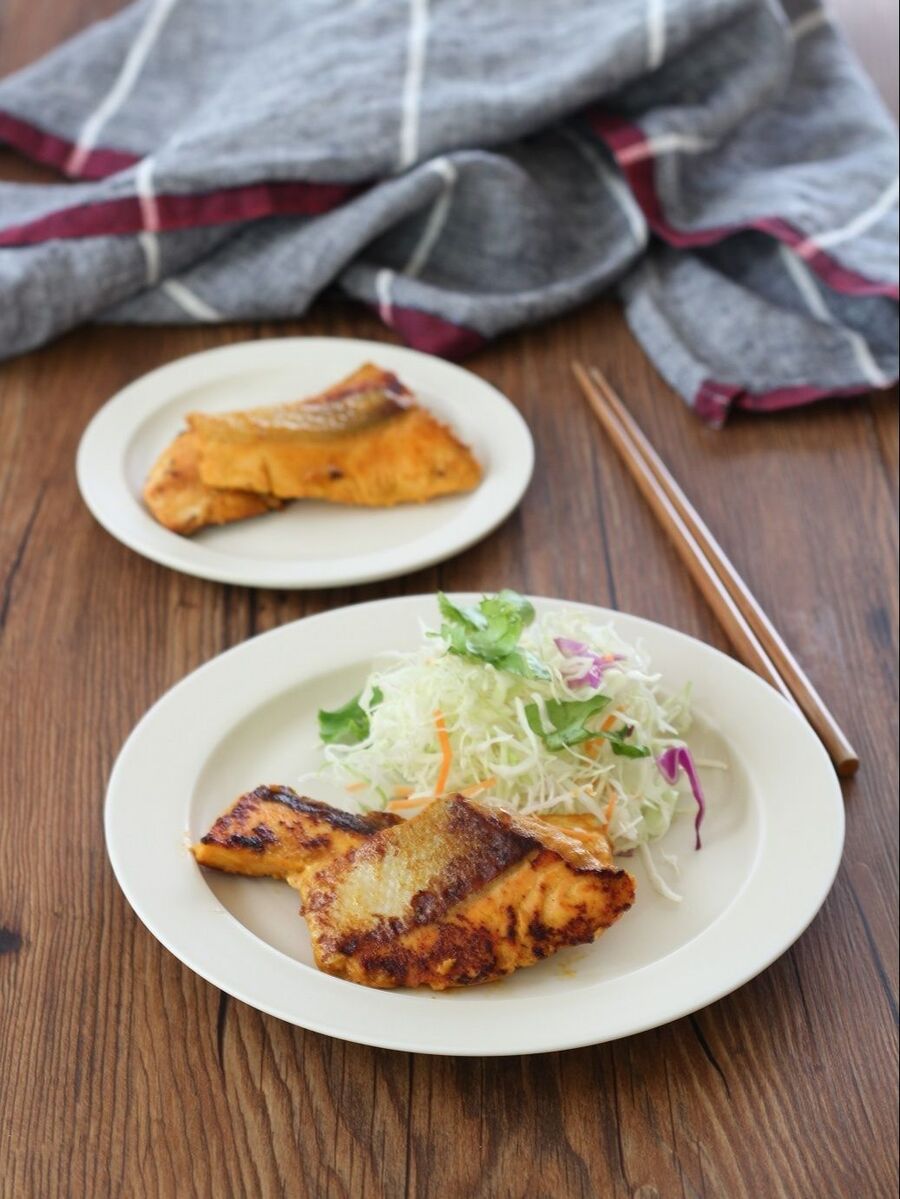 下味冷凍可 難しいスパイス不要 カレー粉があれば短時間で作れる タンドリーサーモン 暮らしニスタ