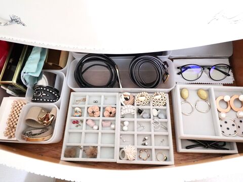 無印良品 アクセサリー収納のポイントは 仲間の分け方が自分に合っているか です 暮らしニスタ 無印良品 アクセサリー収納のポイントは 仲間の分け方が自分に合っているか です 暮らしニスタ