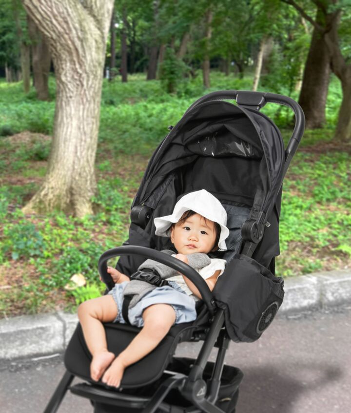 暑い日のお出かけを快適に!赤ちゃんが涼しくなれる電動ファン付きベビーカーシート