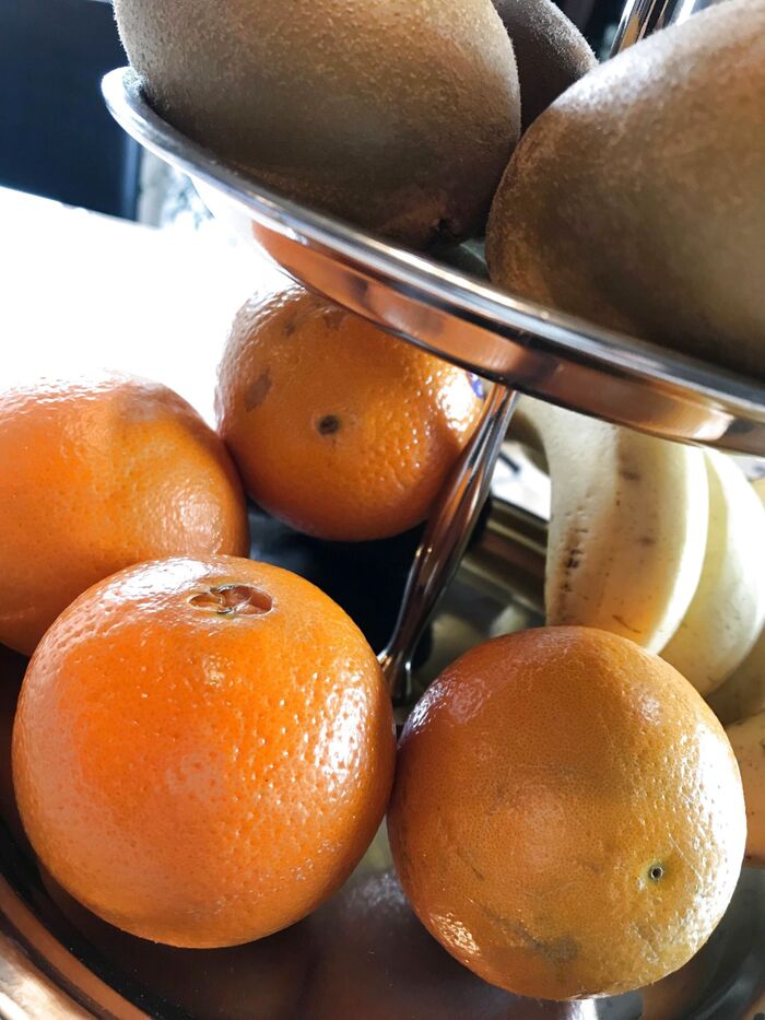 朝食に！お弁当に！ビタミンたっぷりなオレンジは欠かせない!(^^)!