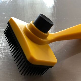 セリアの隠れた優秀アイテム このタイプのペット用ブラシが110円 暮らしニスタ セリアの隠れた優秀アイテム このタイプのペット用ブラシが110円 暮らしニスタ