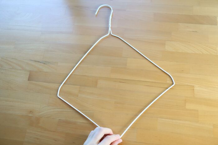 え こんな使い方が 針金ハンガーの便利すぎる活用法4つ 暮らしニスタ え こんな使い方が 針金ハンガーの便利すぎる活用法4つ 暮らしニスタ