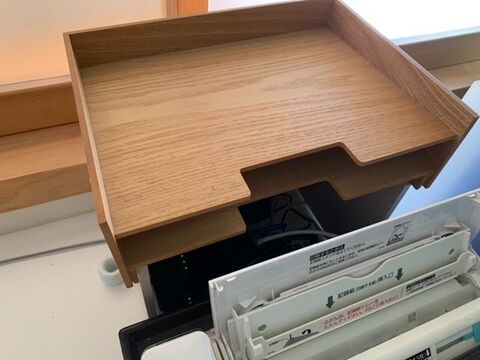 ルーターや配線のゴチャゴチャをコの字ラックと無印良品の書類トレーでスッキリ隠す 暮らしニスタ
