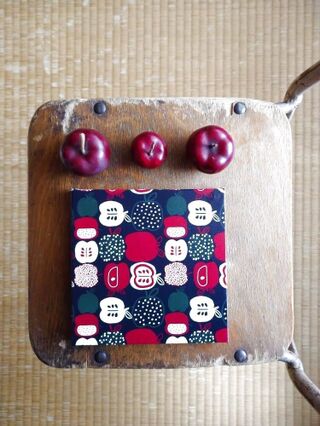 ひとつひとつのイラストが可愛い 思わずひとめ惚れの りんご インテリア 暮らしニスタ ひとつひとつのイラストが可愛い 思わずひとめ惚れの りんご インテリア 暮らしニスタ