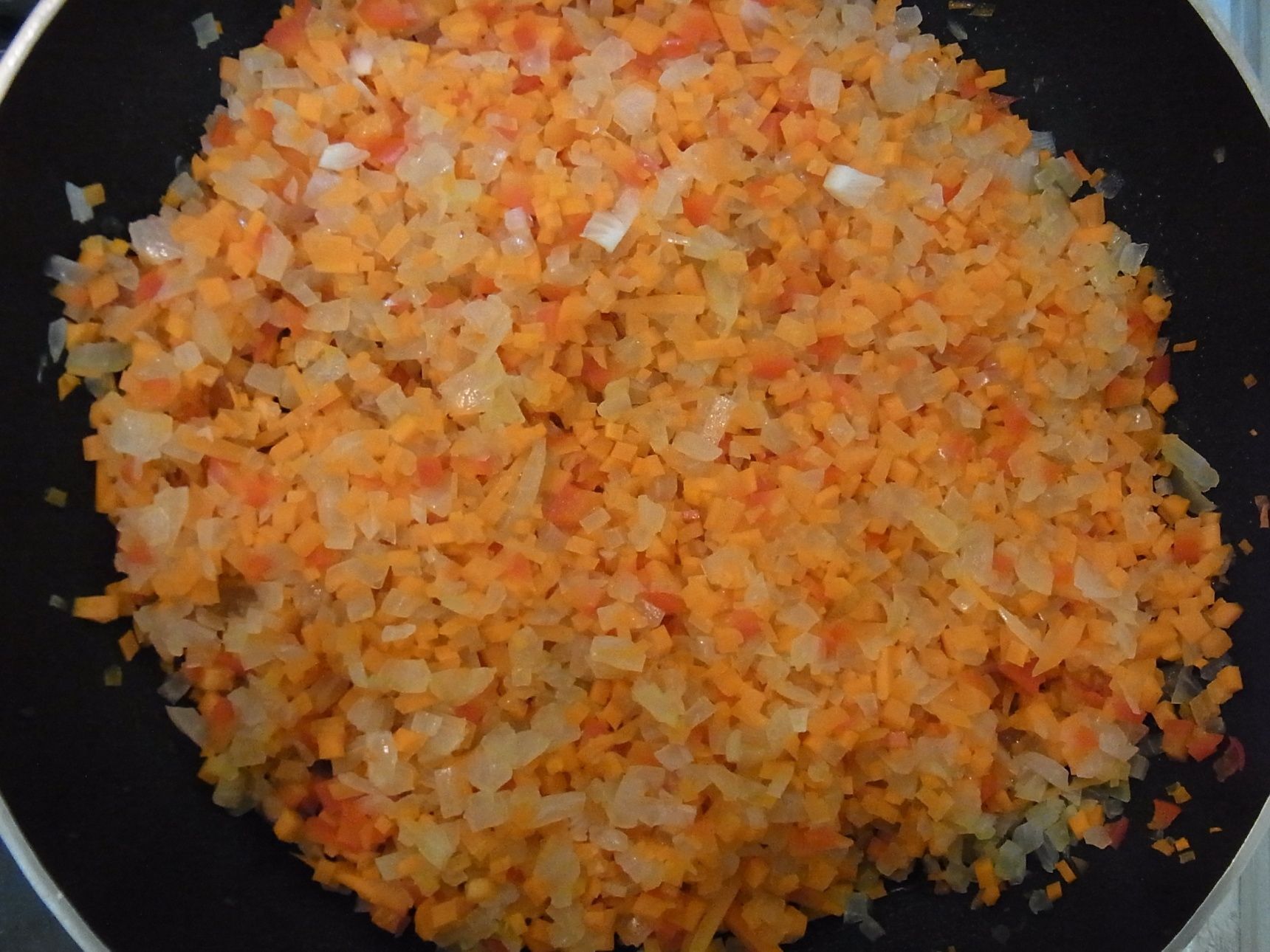みじん切り野菜のストックを作ります。