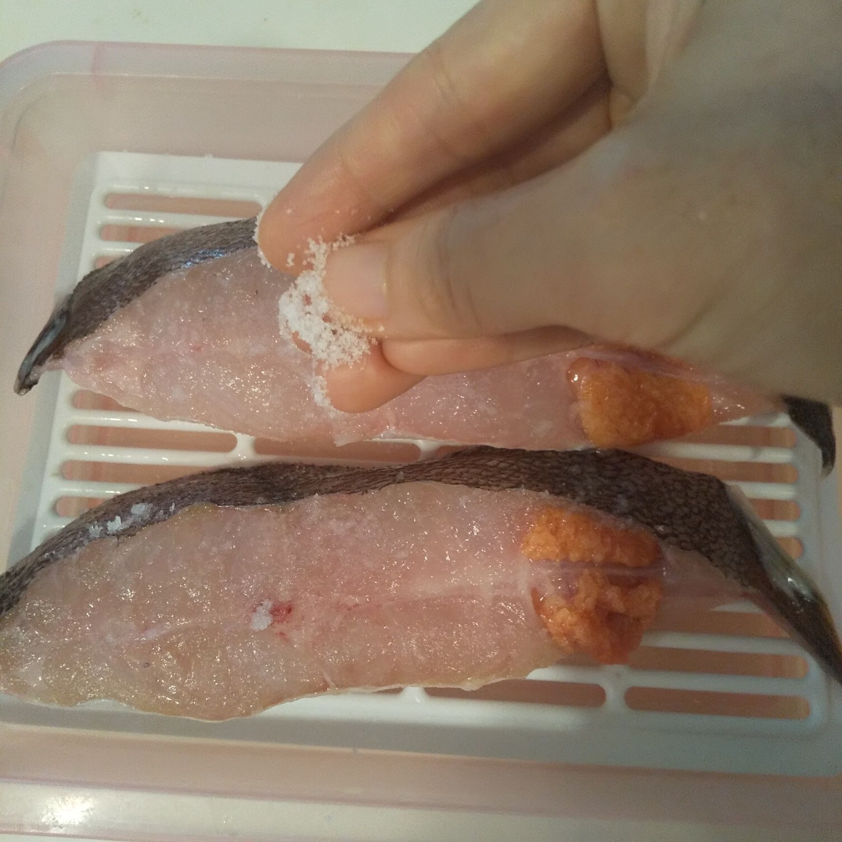 ひと手間で仕上がりが美味しくなる 魚 肉の基本の下処理 暮らしニスタ