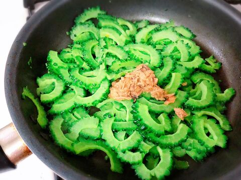 フライパンで簡単 はごろも煮のゴーヤチャンプルー 暮らしニスタ