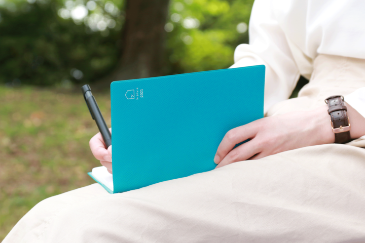 “なりたい私”になれる!「ワーキングマザーの手帳2021」新カラーで登場