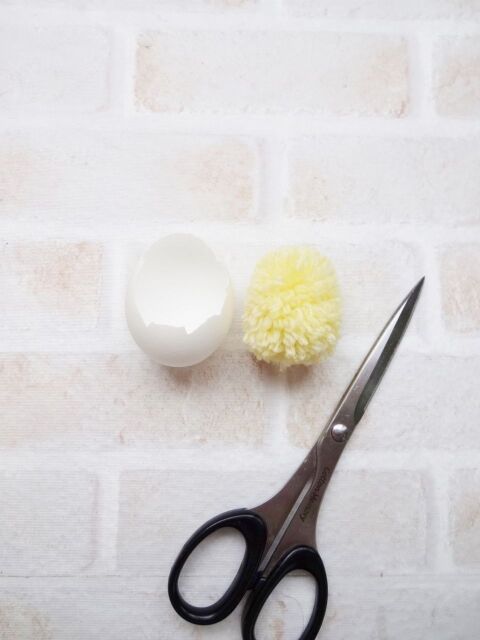 毛糸で作れる 卵から生まれたての可愛いひよこ 暮らしニスタ 毛糸で作れる 卵から生まれたての可愛いひよこ 暮らしニスタ