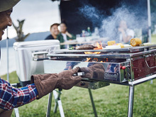 電動ファン付きだから火起こしラクラク♪うちわ不要の万能BBQグリル