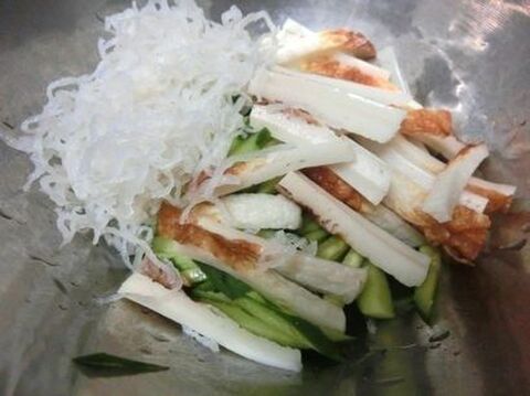 冷凍しらたきがクラゲに きゅうりとちくわとしらたきの酢の物 暮らしニスタ 冷凍しらたきがクラゲに きゅうりとちくわとしらたきの酢の物 暮らしニスタ