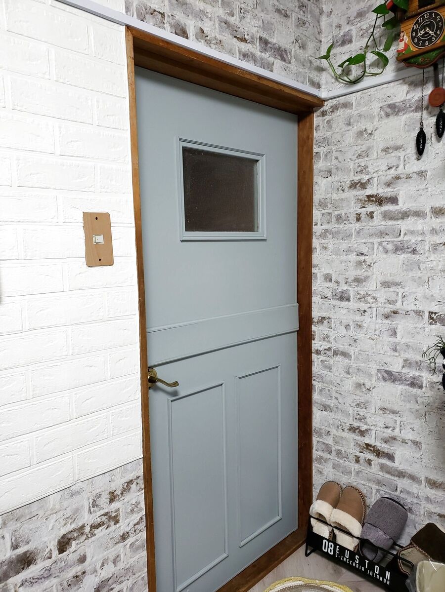 古い 汚い リビングのドアをモールディングでリメイク 暮らしニスタ 古い 汚い リビングのドアをモールディングでリメイク 暮らしニスタ