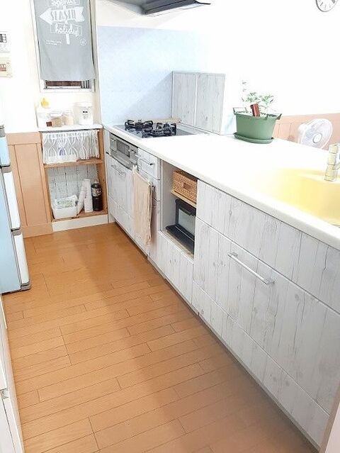 キッチンのタオルが落ちない ズレない スカートハンガーが 暮らしニスタ キッチンのタオルが落ちない ズレない スカートハンガーが 暮らしニスタ