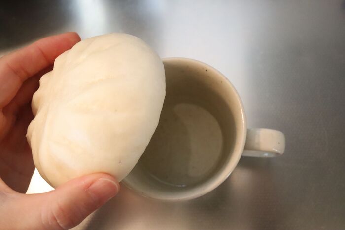 電子レンジでふっかふか 肉まんをおいしく温める方法は 暮らしニスタ 電子レンジでふっかふか 肉まんをおいしく温める方法は 暮らしニスタ