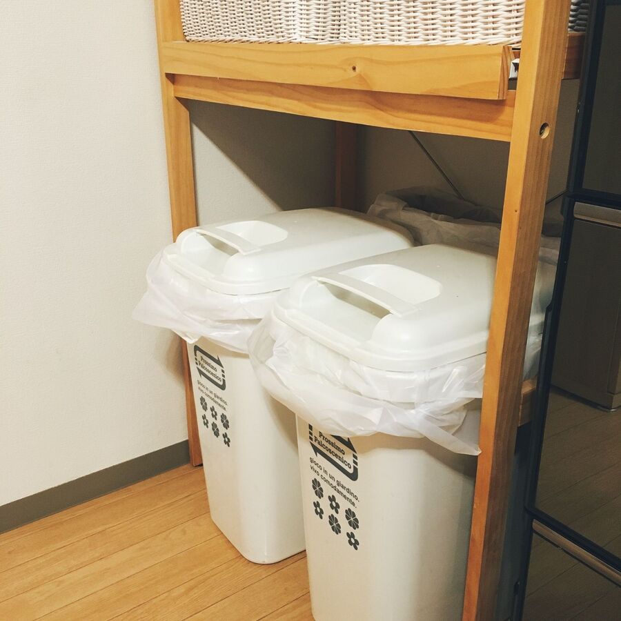 その段ボール捨てるの待って ゴミ箱としても活躍 暮らしニスタ その段ボール捨てるの待って ゴミ箱としても活躍 暮らしニスタ