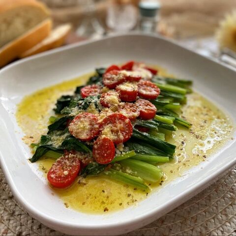 茎も葉っぱもたまらないおいしさ イタリアンな小松菜 暮らしニスタ