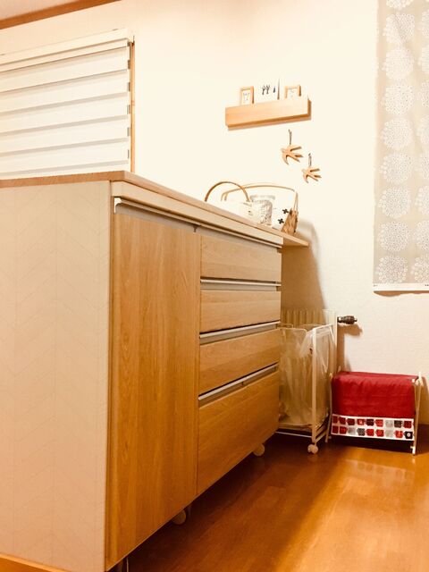 お値段以上の食器棚リメイク シール壁紙貼り付けのコツ 暮らしニスタ お値段以上の食器棚リメイク シール壁紙貼り付けのコツ 暮らしニスタ