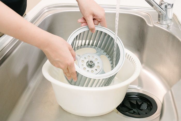 大掃除に 換気扇の油汚れがラク落ち 時短掃除の神アイテム登場 暮らしニスタ 大掃除に 換気扇の油汚れがラク落ち 時短掃除の神アイテム登場 暮らしニスタ