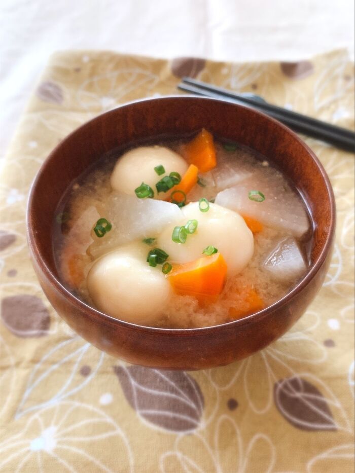 ふわっふわ豆腐白玉と野菜の味噌汁