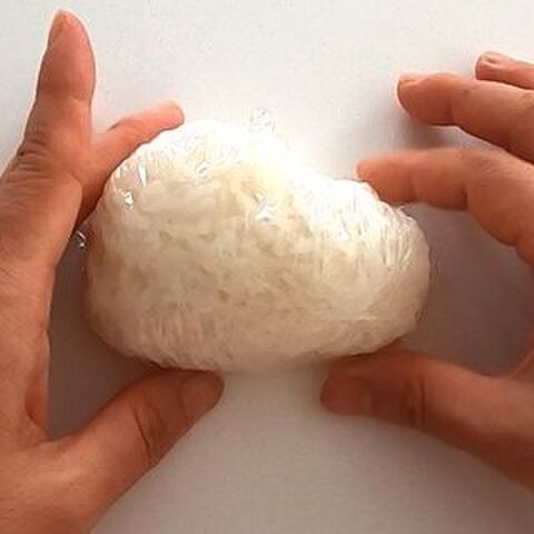 ごはんと海苔だけで出来るお手軽キャラカレー のんびりスヌーピーのデコカレー 動画レシピあり 暮らしニスタ ごはんと海苔だけで出来るお手軽キャラカレー のんびりスヌーピーのデコカレー 動画レシピあり 暮らしニスタ