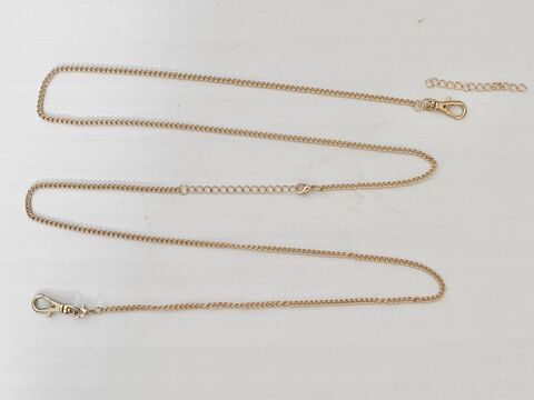 All100均 セリアで簡単 マスクが入るチェーンサコッシュの作り方 暮らしニスタ All100均 セリアで簡単 マスクが入るチェーンサコッシュの作り方 暮らしニスタ