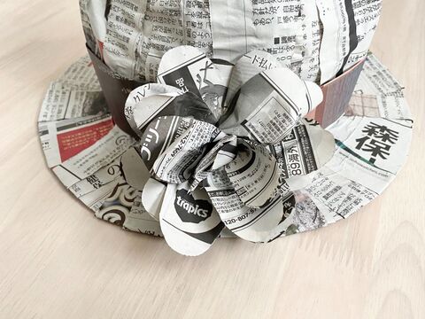 新聞紙で作って楽しい 身につけて楽しい ペーパーハットの作り方 暮らしニスタ 新聞紙で作って楽しい 身につけて楽しい ペーパーハットの作り方 暮らしニスタ