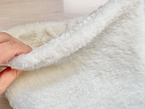 All100均 ダイソーのネックウォーマーで作るふわもこバッグの作り方 暮らしニスタ All100均 ダイソーのネックウォーマーで作るふわもこバッグの作り方 暮らしニスタ