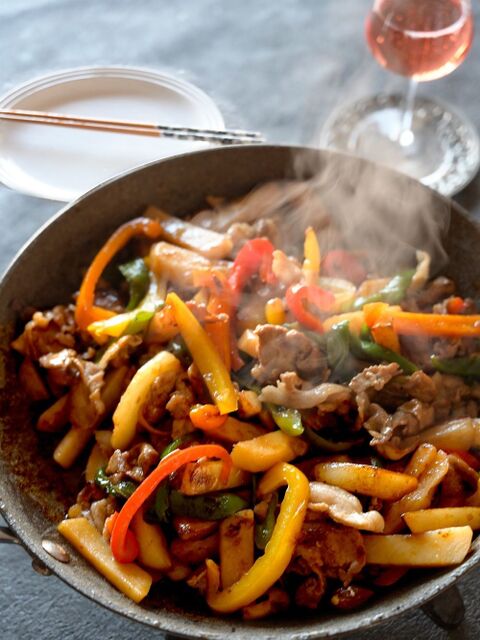 豚肉 じゃがいも ピーマンのこれうま山椒オイスター炒め 30分以内メイン 暮らしニスタ 豚肉 じゃがいも ピーマンのこれうま山椒オイスター炒め 30分以内メイン 暮らしニスタ