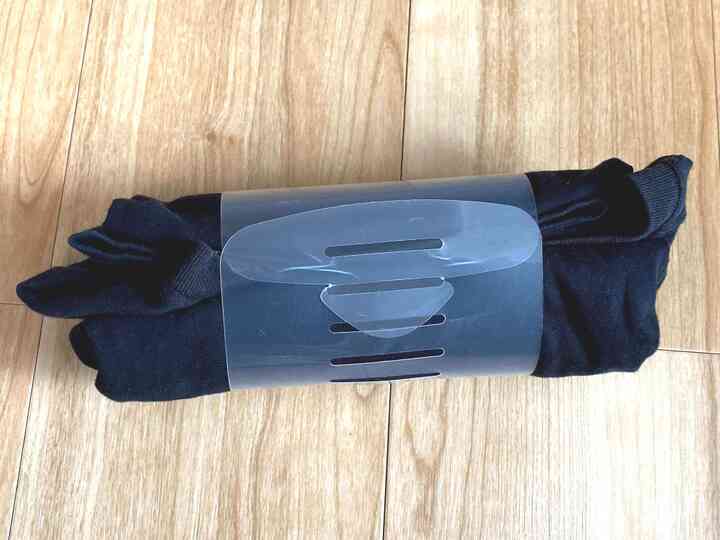 【セリア】巻くだけ簡単♪100均アイテム1つで服収納が超絶ラク化!