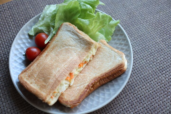 まさかの裏技!アイロンでホットサンドを作っちゃった