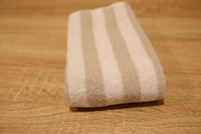 タオルのたたみ方を変えるだけで収納力up 生活感ともサヨナラ 暮らしニスタ タオルのたたみ方を変えるだけで収納力up 生活感ともサヨナラ 暮らしニスタ