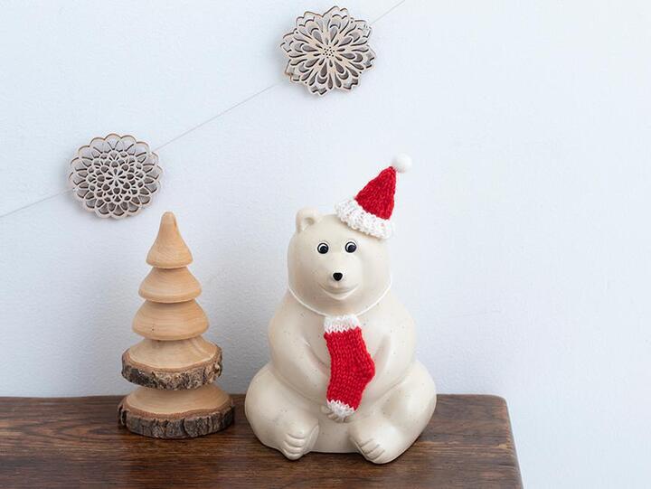 おうちに北欧クリスマスの雰囲気を♪白くまさんの貯金箱付き簡単編み物キット