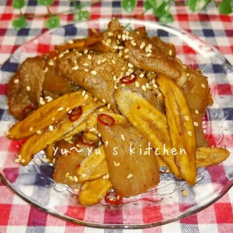 牛肉と こんにゃくのピリ辛金平 干しごぼう 暮らしニスタ