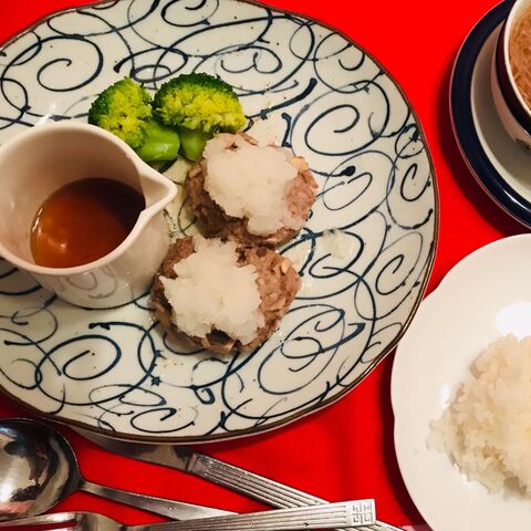 慌ただしい夕食作りに重宝 レンチン料理 エリンギと合挽肉のハンバーグ 和風大根おろしソース 暮らしニスタ 慌ただしい夕食作りに重宝 レンチン料理 エリンギと合挽肉のハンバーグ 和風大根おろしソース 暮らしニスタ