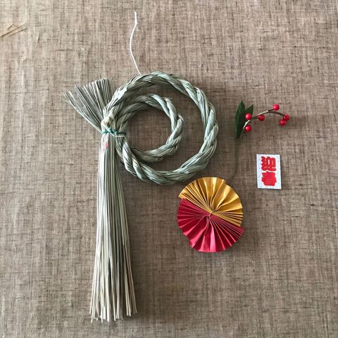 15分diy 100均商品たった4つとハギレで大正ロマン風しめ縄リメイク 暮らしニスタ 15分diy 100均商品たった4つとハギレで大正ロマン風しめ縄リメイク 暮らしニスタ