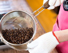 【参加者募集♪】コーヒー豆を自宅で焙煎体験できるオンラインイベントを開催！