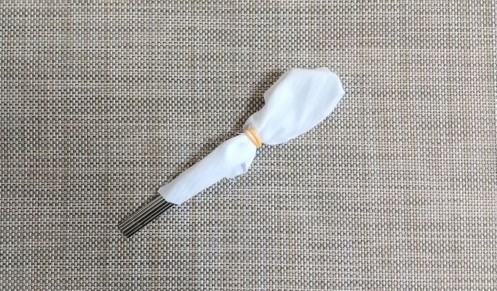 【家事のプロ伝授】お掃除の秘密兵器「布巻きスプーン」がスゴかった!