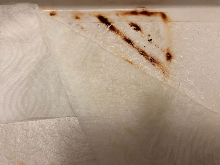 浴室のガッツリ「もらいサビ」、家にあるものだけでここまで落ちた!